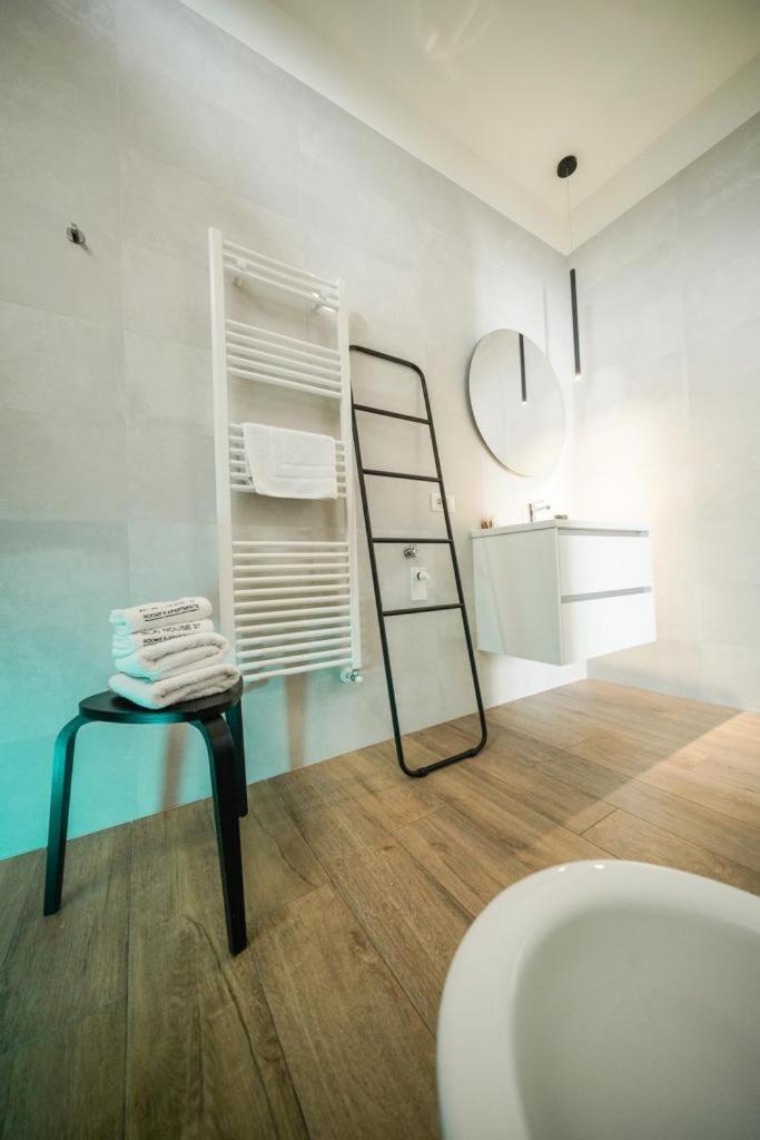 Run House 07 Rooms & Apartments Cassano delle Murge Kültér fotó